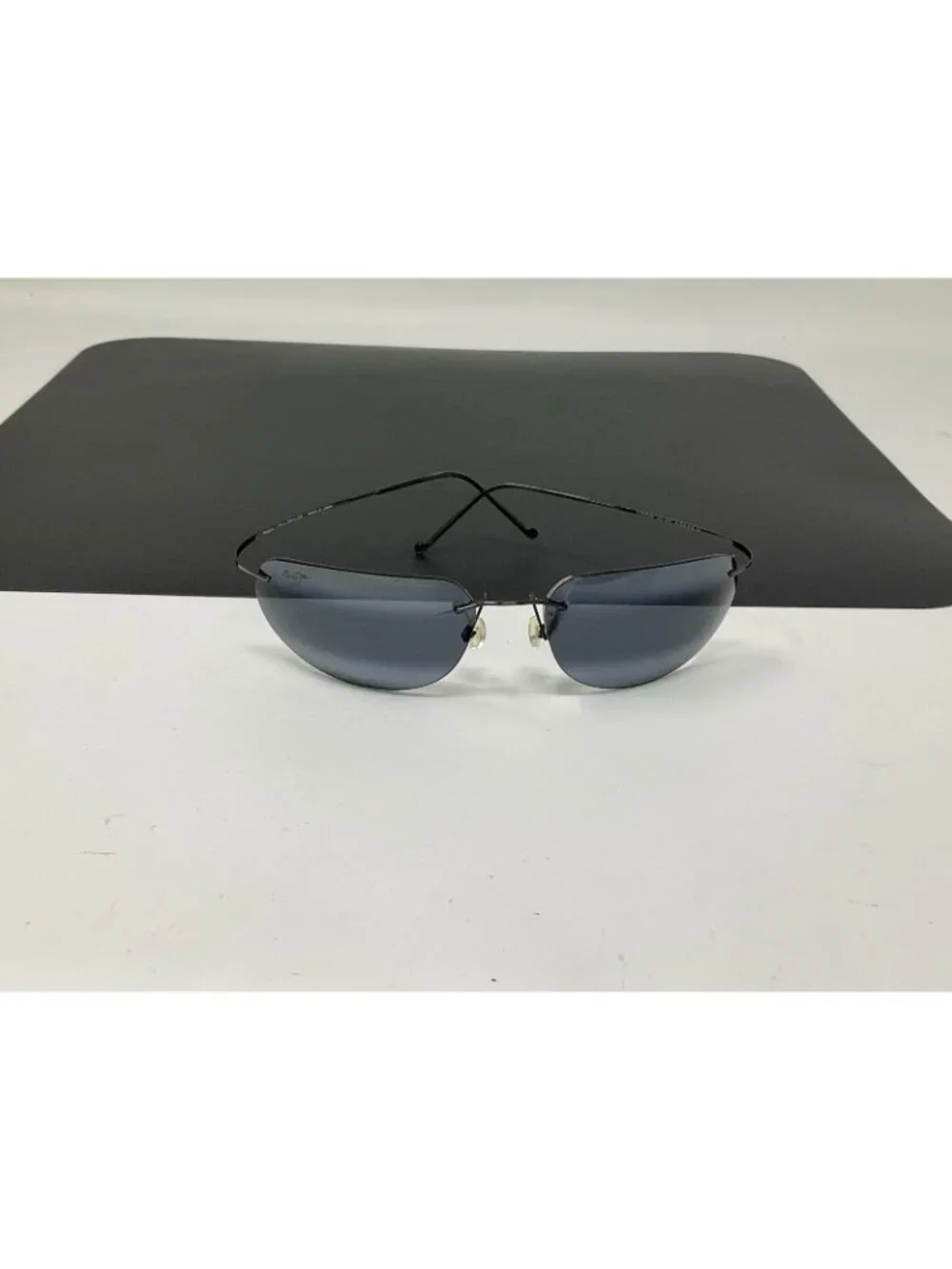 Maui Jim Kaanapali MJ-501-02 Titanium Rimless Sunglasses Gunmetal Cracked Lenses